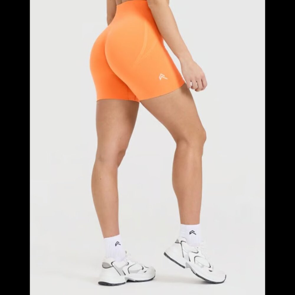 NWT Oner Active Effortless Seamless Shorts Apricot Orange Size M